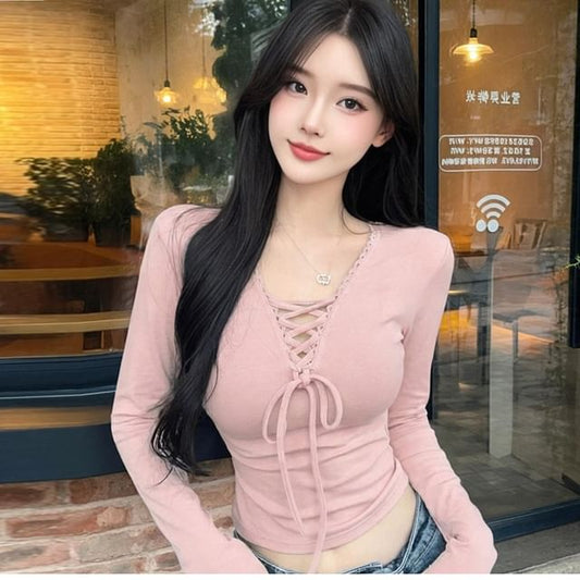 Lace-Up V-Neck Crop Top with Long Sleeves and Slim Fit