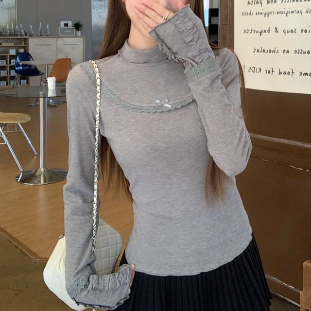 Lace Trim Mock Neck Long Sleeve Tee