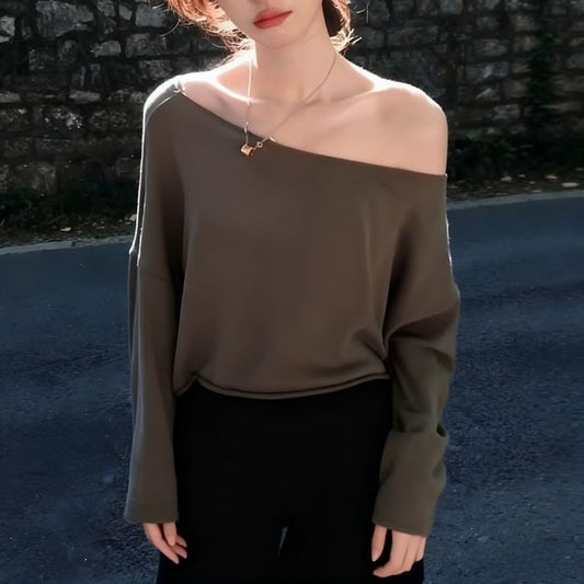 Cropped Scoop Neck Long Sleeve Tee
