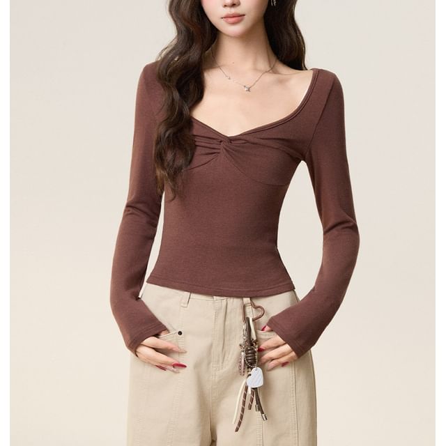 Extended Sleeve V-Neck Twisted Solid Blouse