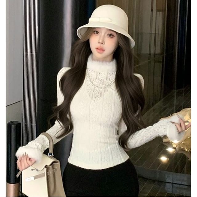 Mock Neck Long Sleeve Fluffy Trim Lace Slim Crop Top