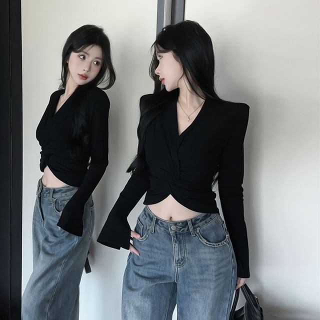 Ruched V-Neck Slim Crop Top Long Sleeve