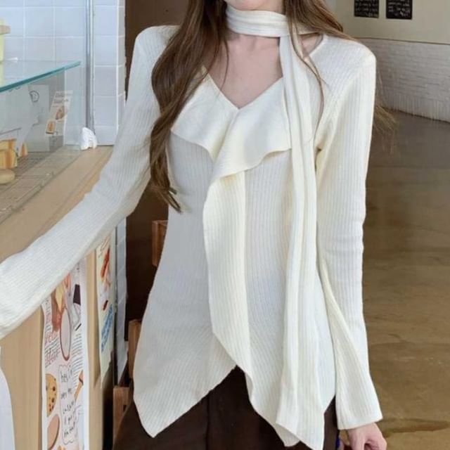 Elegant Knit Set with V-Neck Long Sleeve Top and Scarf
