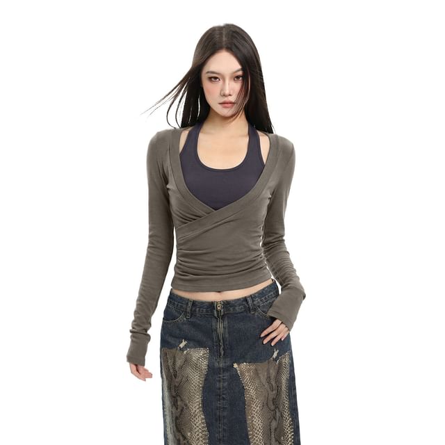 Set: V-Neck Crop Tee + Halter Neck Top