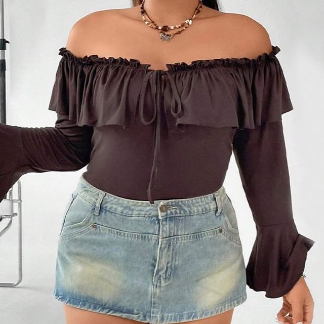 Ruffle Trim Crop Tee with Tie Front