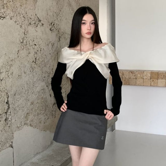Two Tone Knit Top and Mini Skirt Set - Boatneck