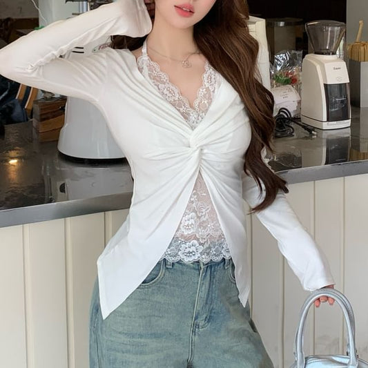 Mock Two-Piece Halter V-Neck Lace Panel Slim Top