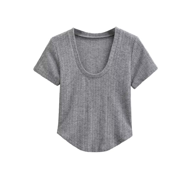 U-Neck Crop Tee with Short Sleeves