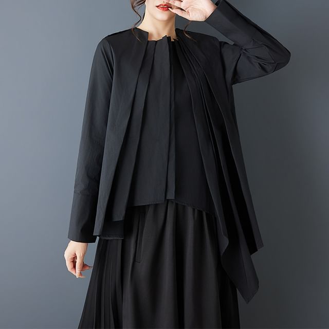 Asymmetrical Crewneck Shirt with Long Sleeves