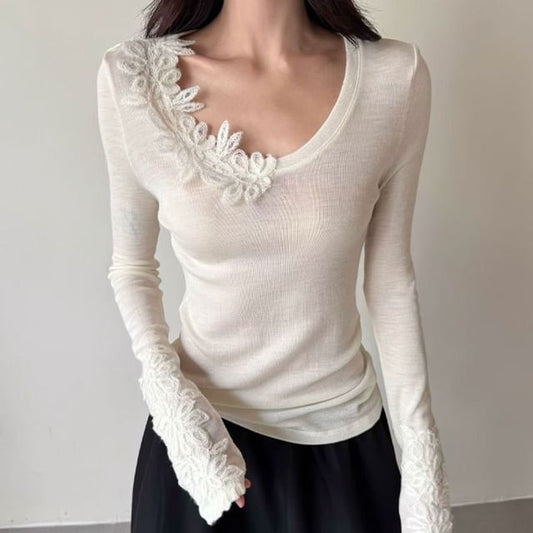 Scoop Neck Lace Panel Slim Fit Tee