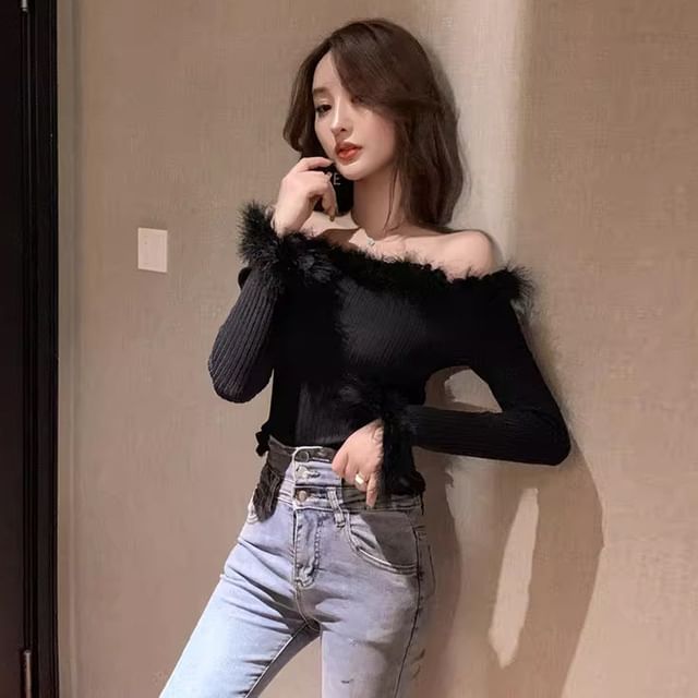 Off-Shoulder Ribbed Knit with Fluffy Trim