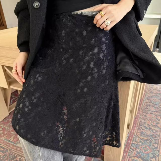 Mid-Rise Plain Lace Overlay Skirt