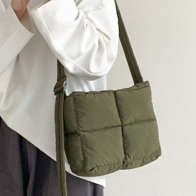 Plain Quilted Puffy Crossbody Bag