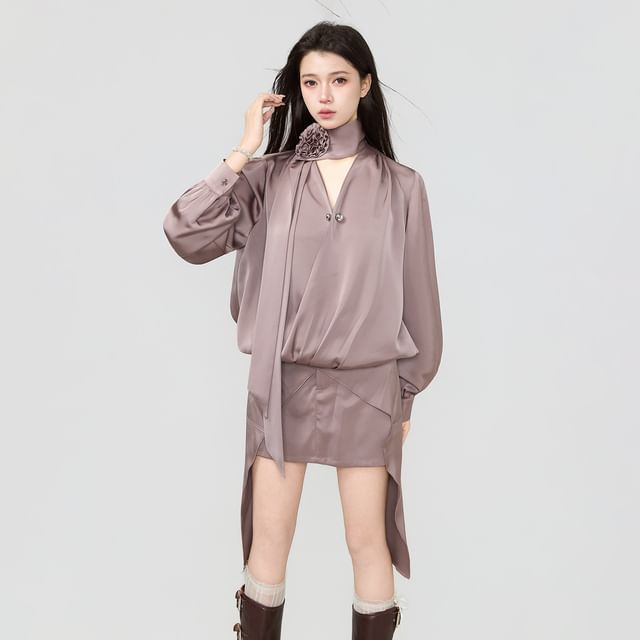 V-Neck Blouse & Low Waist Mini Skirt Set - Long Sleeve