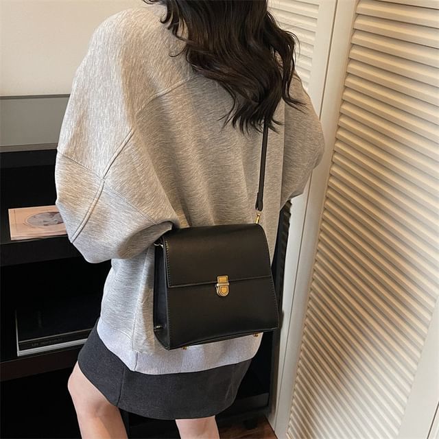 Plain Faux Leather Flap Crossbody Bag