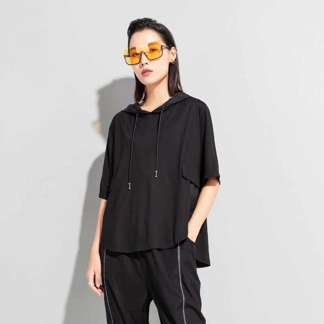 Elbow-Sleeve Two Tone Hoodie