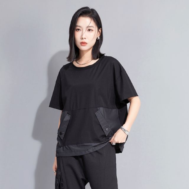 Short-Sleeve Crewneck Paneled Tee