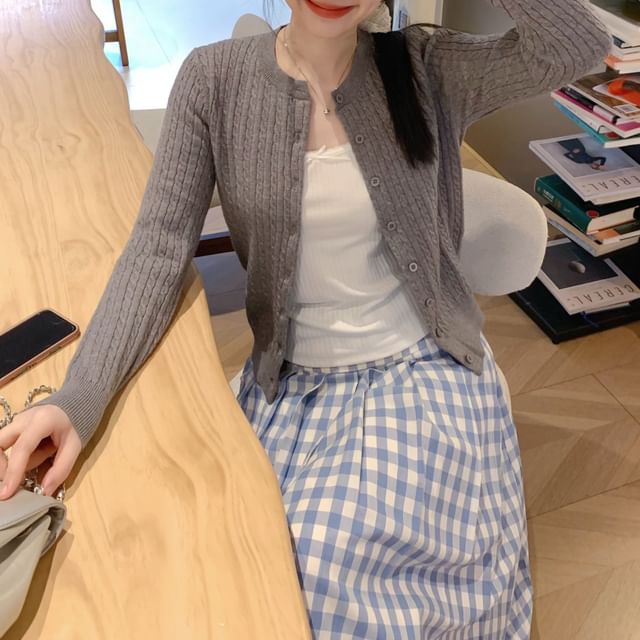 Round Neck Plain Cable Knit Cardigan / Mid Rise Plaid Maxi A-Line Skirt