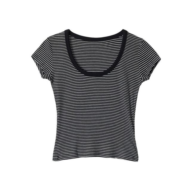 Short Sleeve Scoop Neck Striped Cropped Tee