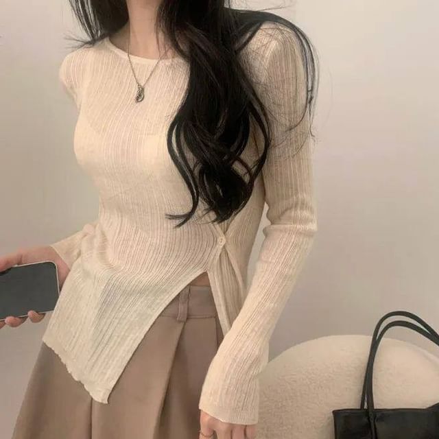 Asymmetric Hem Knit Top with Long Sleeves
