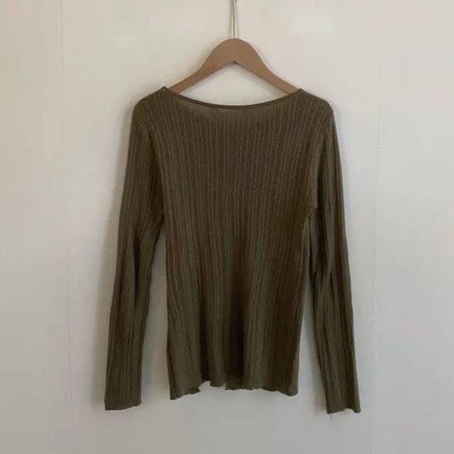 Asymmetric Hem Knit Top with Long Sleeves