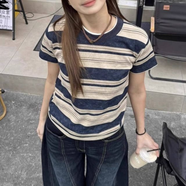 Short Sleeve Crew Neck Striped Tee