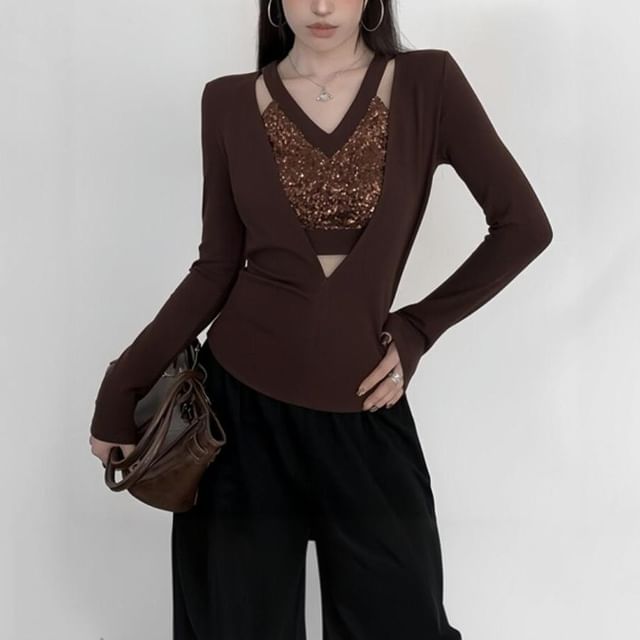 Mock Two-Piece Long-Sleeve V-Neck Sequin Panel Cutout Slim Fit Tee