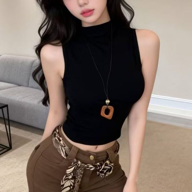 Mock Neck Solid Slim Fit Cropped Tank Top