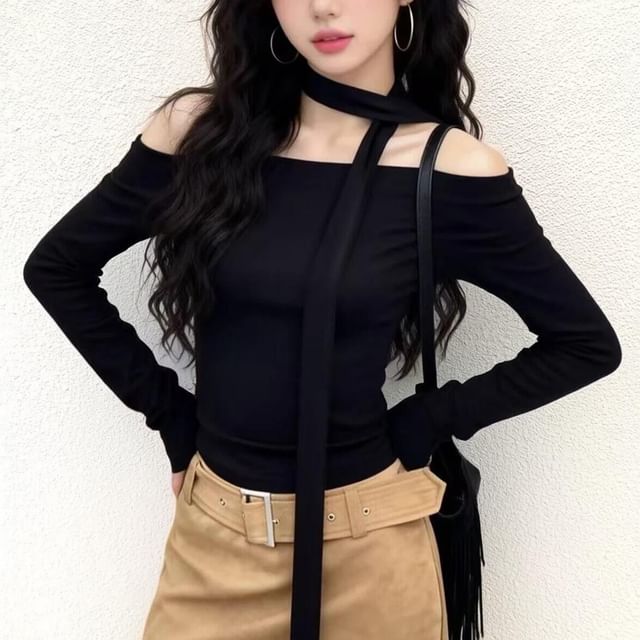Long-Sleeve Off-Shoulder Solid Slim Fit Cropped Top & Skinny Scarf Set