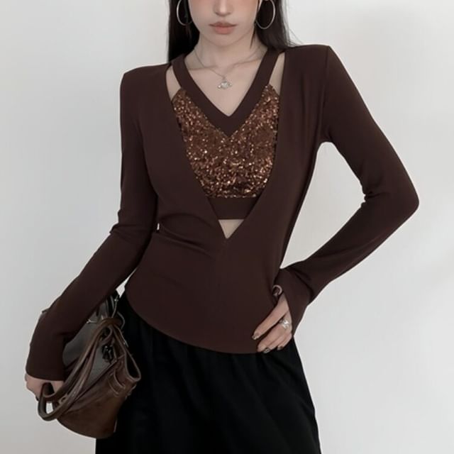 Mock Two-Piece Long-Sleeve V-Neck Sequin Panel Cutout Slim Fit Tee