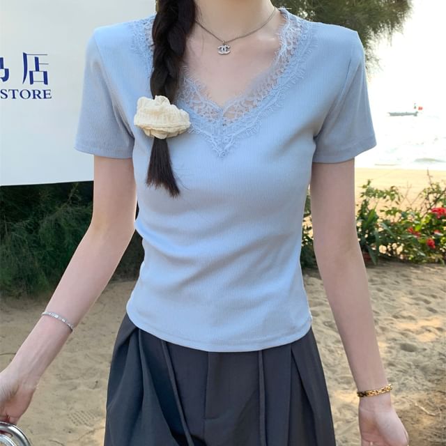 Ribbed V-Neck Lace-Trim T-Shirt with Short Sleeves