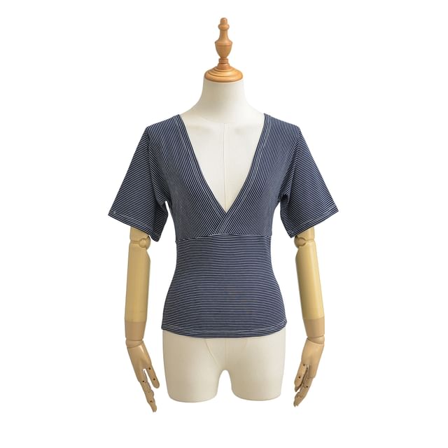 Slim-Fit Striped V-Neck Crop Tee with Short Sleeves