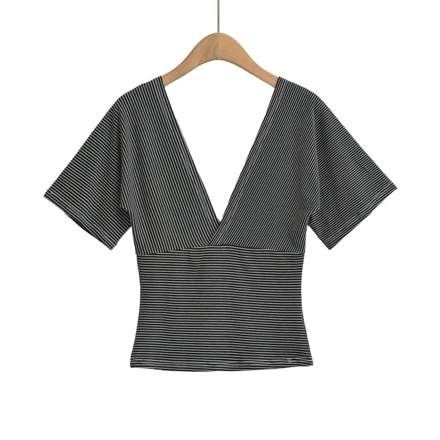 Slim-Fit Striped V-Neck Crop Tee with Short Sleeves