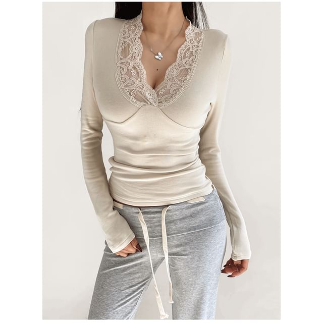 Long-Sleeved V-Neck Lace Trim Tee