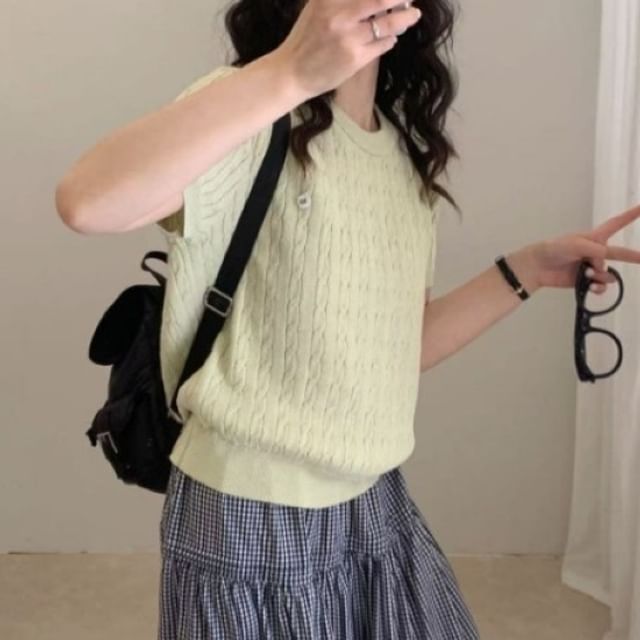 Short-Sleeve Crewneck Plain Knit Top