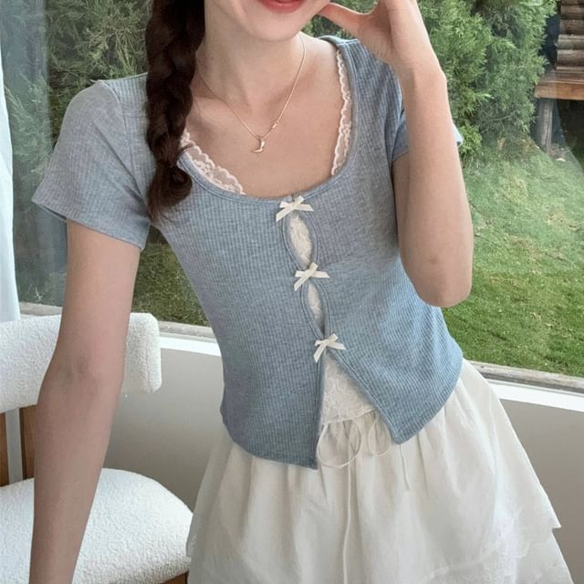 Mock Two-Piece Short-Sleeve Scoop Neck Lace Panel Slit Crop Top / High Waist Layered Mini A-Line Skirt