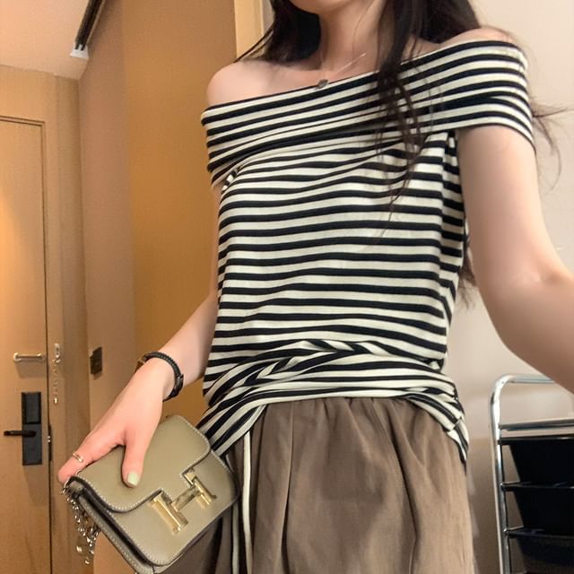 Off-Shoulder Striped Sleeveless Top