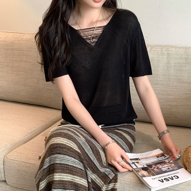 Distressed V-Neck Knit Top Short Sleeve