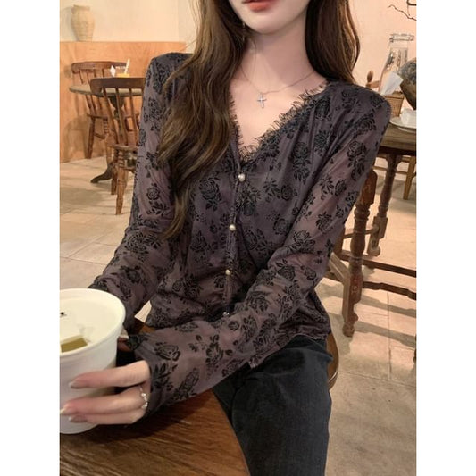 Long-Sleeve V-Neck Lace Trim Top