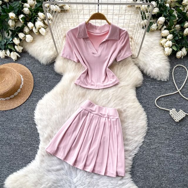 Set: Short-Sleeve V-Neck Plain Crop Polo Shirt + Mid Rise Mini Pleated Skirt