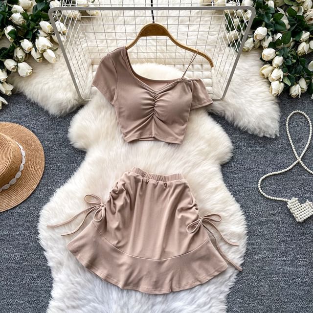 Set: Short-Sleeve Cold Shoulder Plain Ruched Crop T-Shirt + Elastic Waist Plain Mini A-Line Skirt