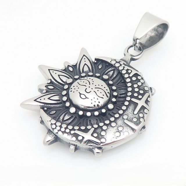 Eye Pendant / Necklace