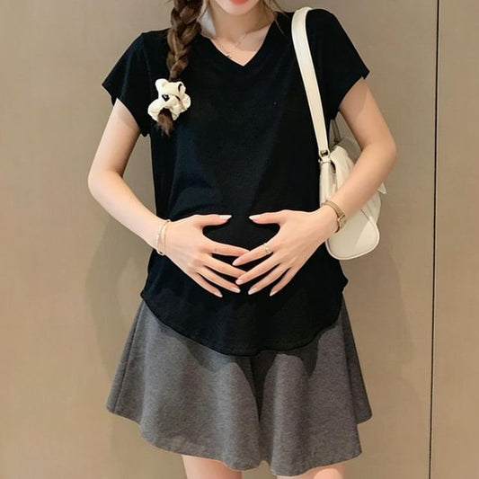 Maternity V-Neck Tee with Elastic-Waist Mini Skort