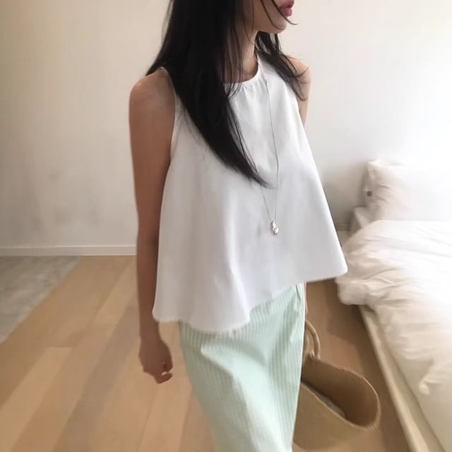 Solid Crew-Neck Sleeveless Crop Tank