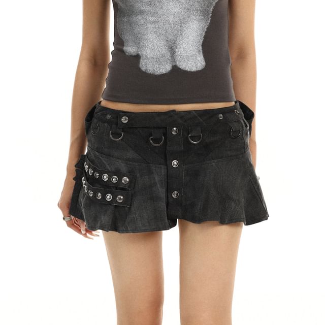 Mid Rise Plain Button Detail Mini A-Line Skirt