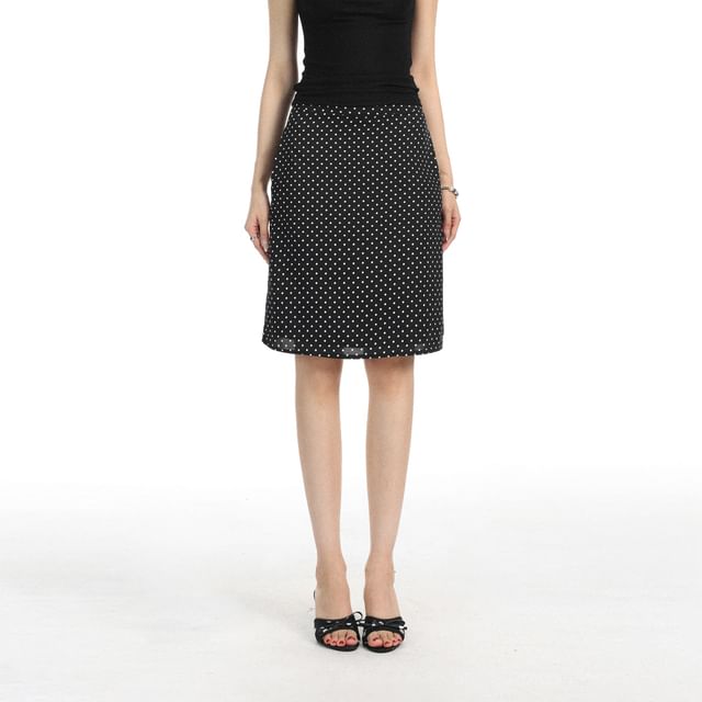 Mid Rise Dotted A-Line Skirt