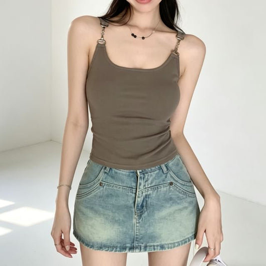 Scoop Neck Padded Tank Top with Horsebit