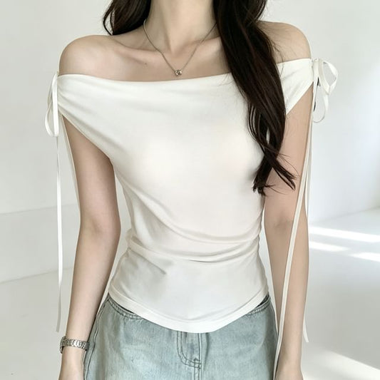 Off Shoulder Sleeveless Tie-Up Top