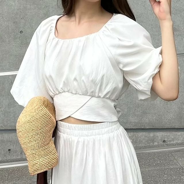 Puff Elbow Sleeve Scoop Neck Crop Top