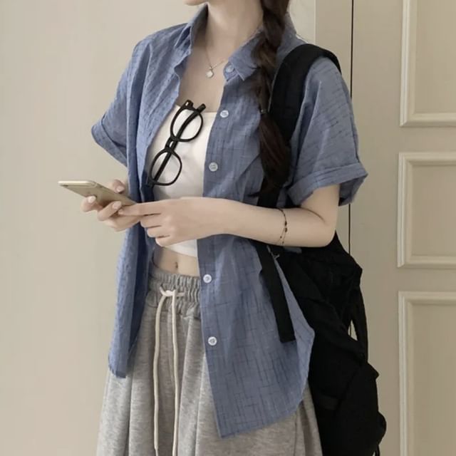 Short Sleeve Collared Plaid Button Up Shirt